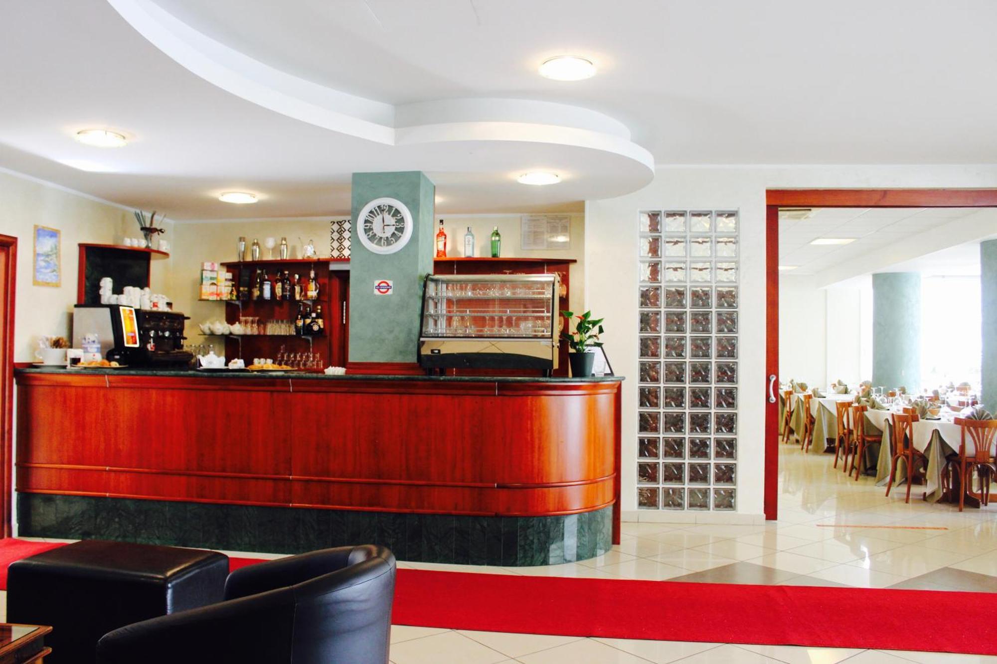 Blue Loft Hotel Чезенатіко Екстер'єр фото