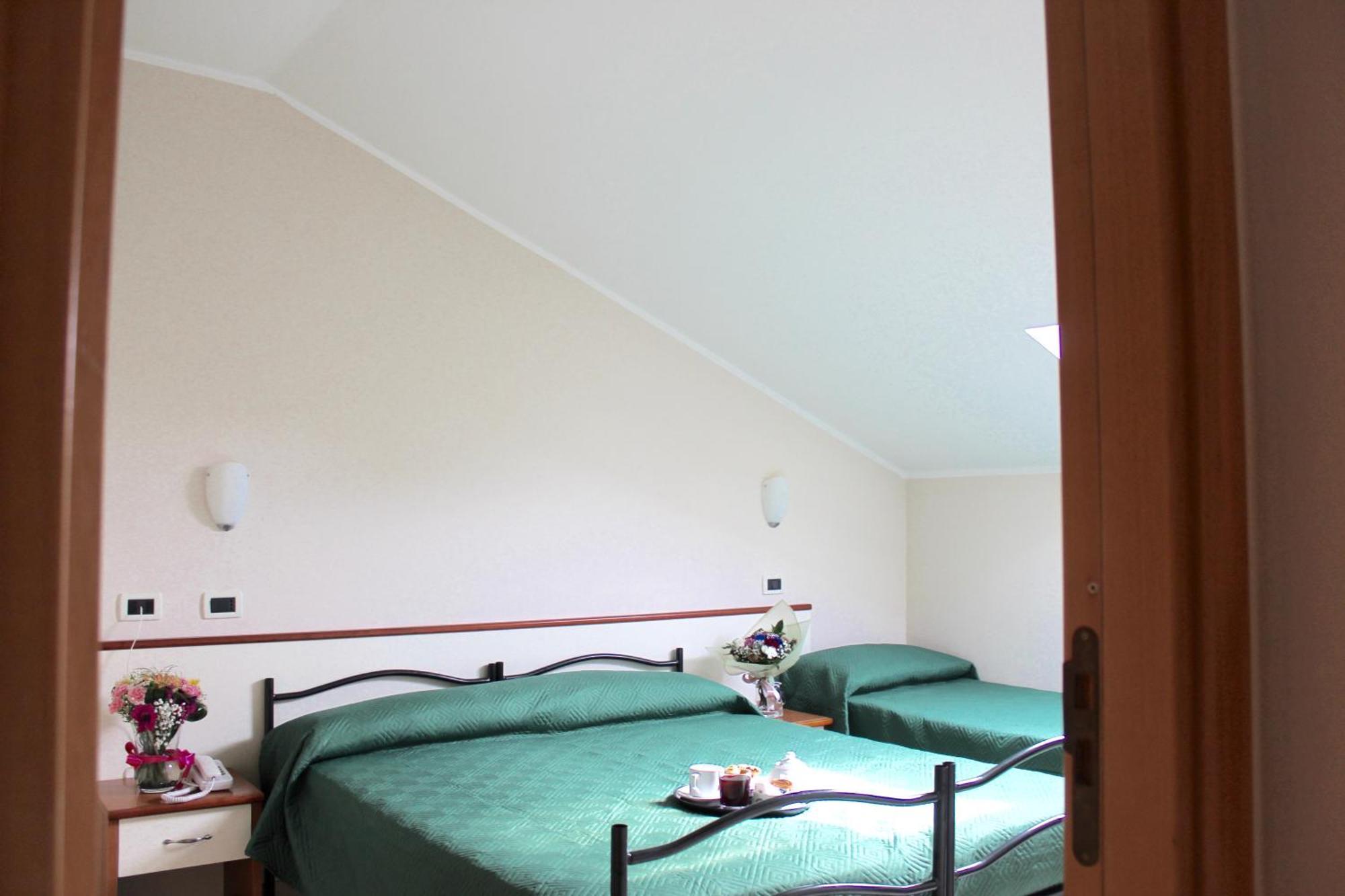 Blue Loft Hotel Чезенатіко Екстер'єр фото