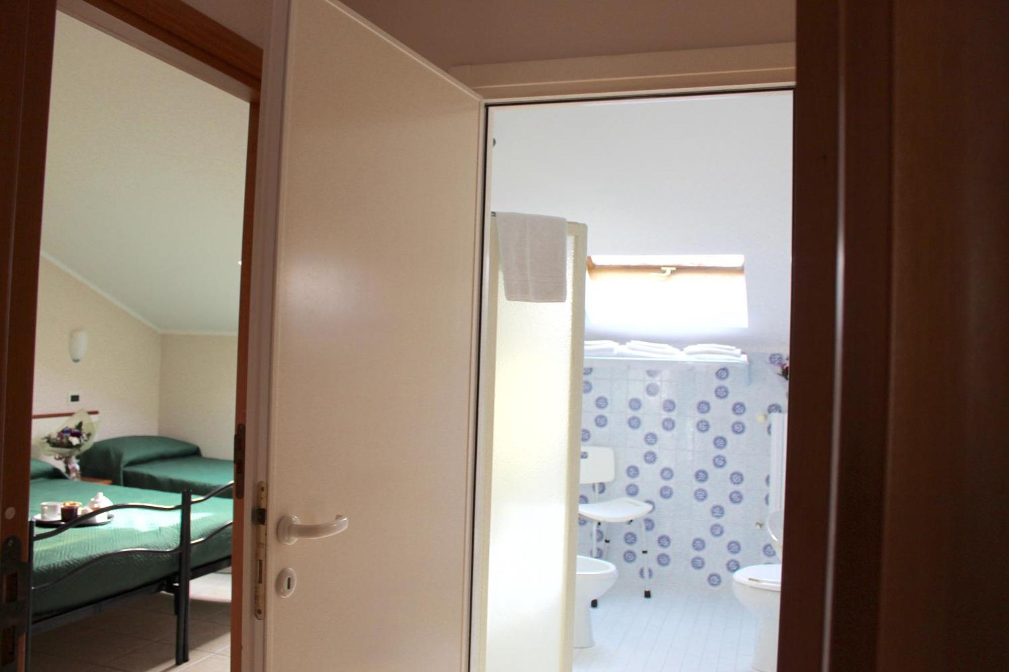 Blue Loft Hotel Чезенатіко Екстер'єр фото