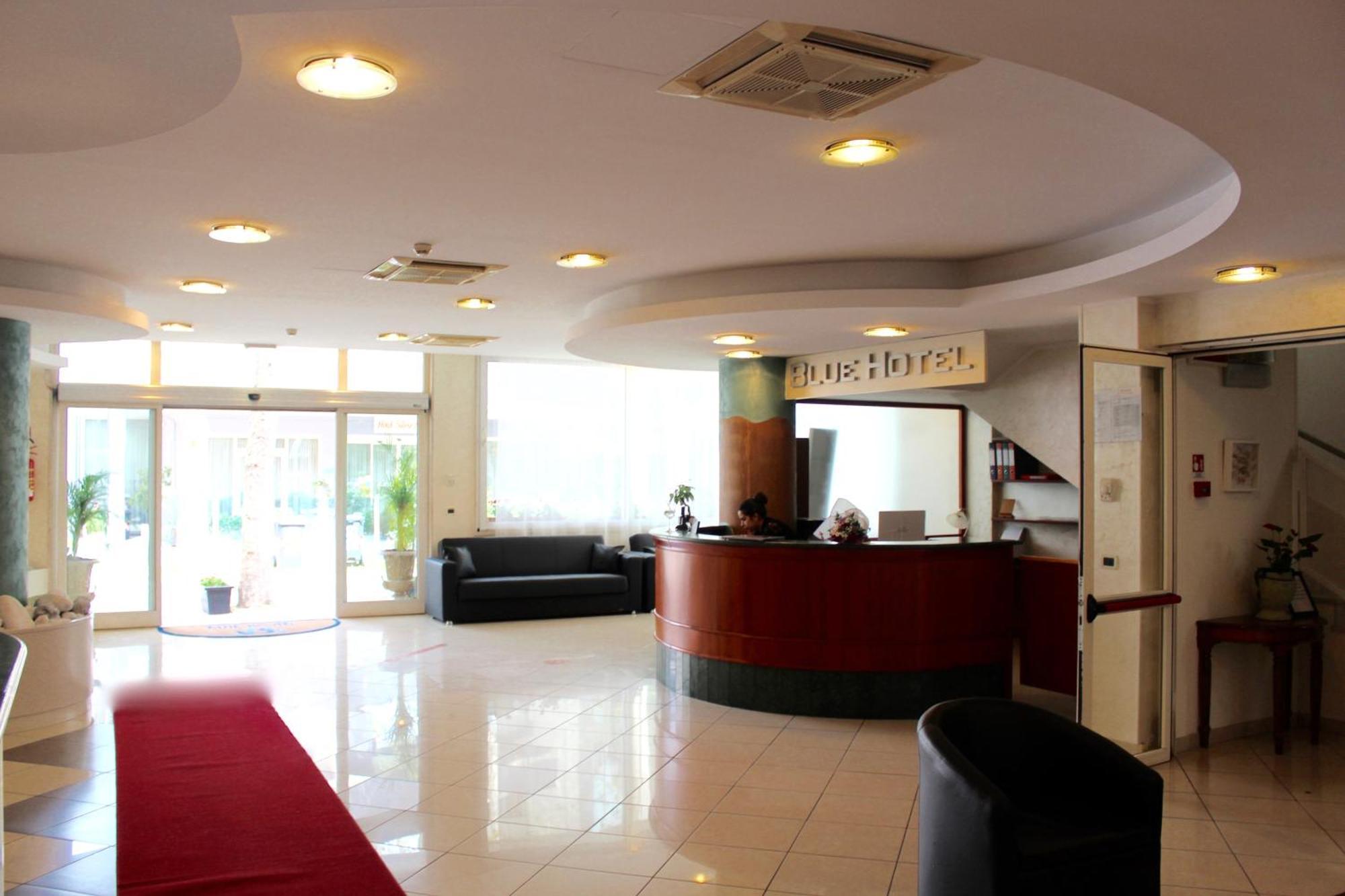 Blue Loft Hotel Чезенатіко Екстер'єр фото