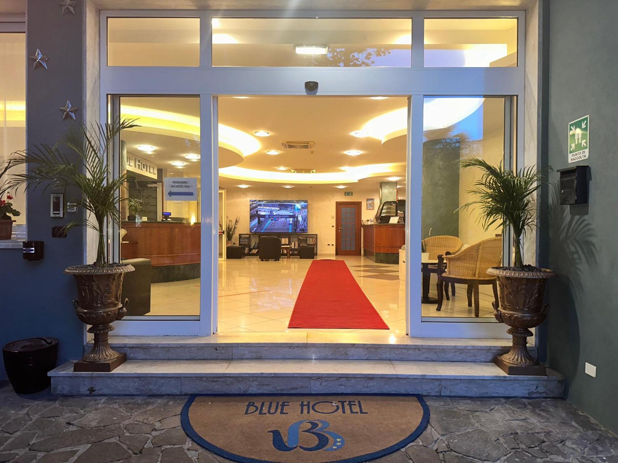 Blue Loft Hotel Чезенатіко Екстер'єр фото